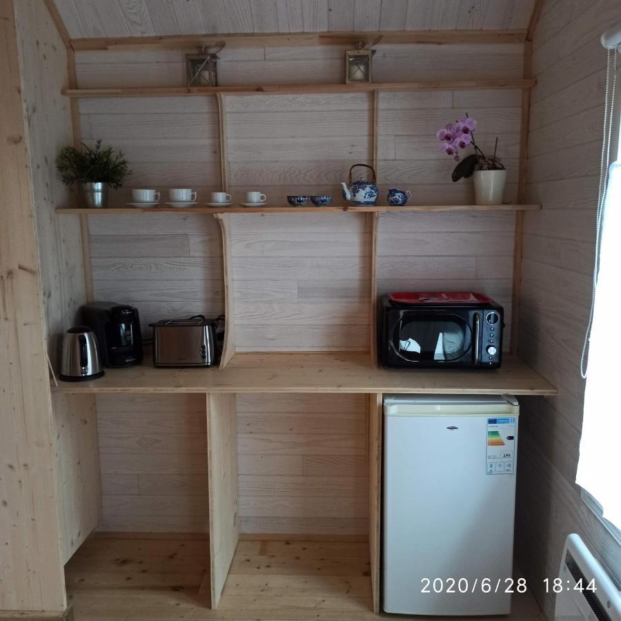Une Tiny House A Decouvrir Au Coeur De La Cite ! Contrexéville Exteriér fotografie